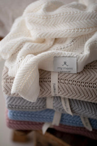 Bamboo Blanket Feather - Cream